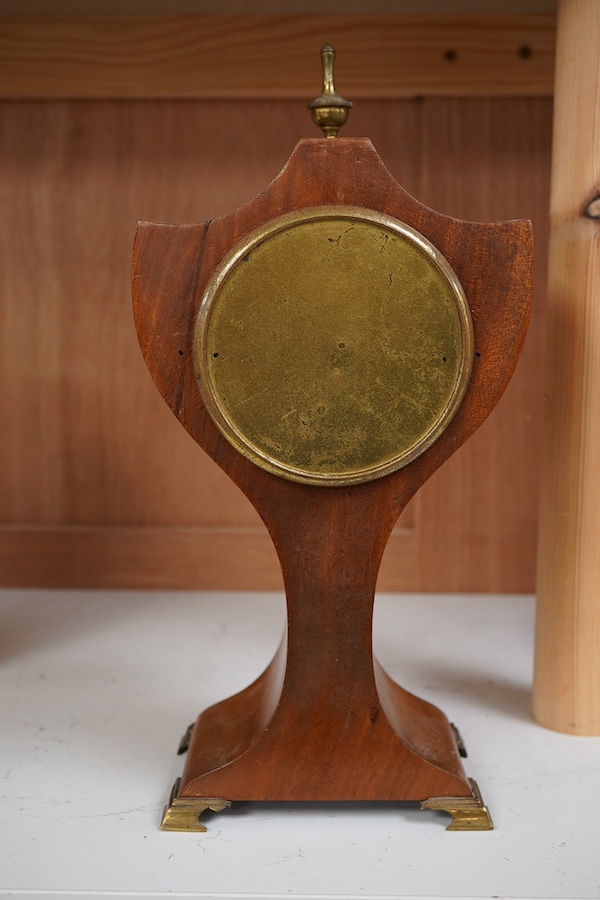An Edwardian mahogany mantel timepiece, 29cm